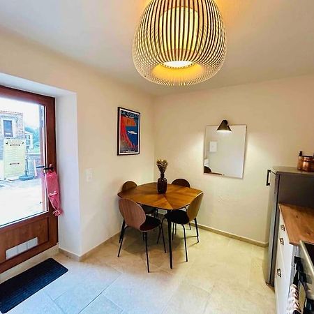 Charmant Petit Appartement Place De L Eglise П'яна Екстер'єр фото